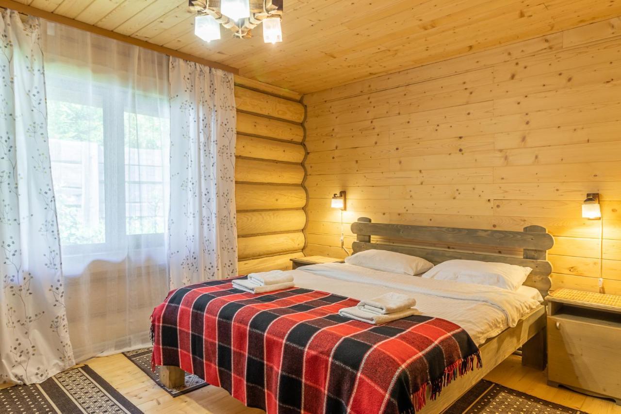 Konopka Guest House Bukovel Exteriör bild