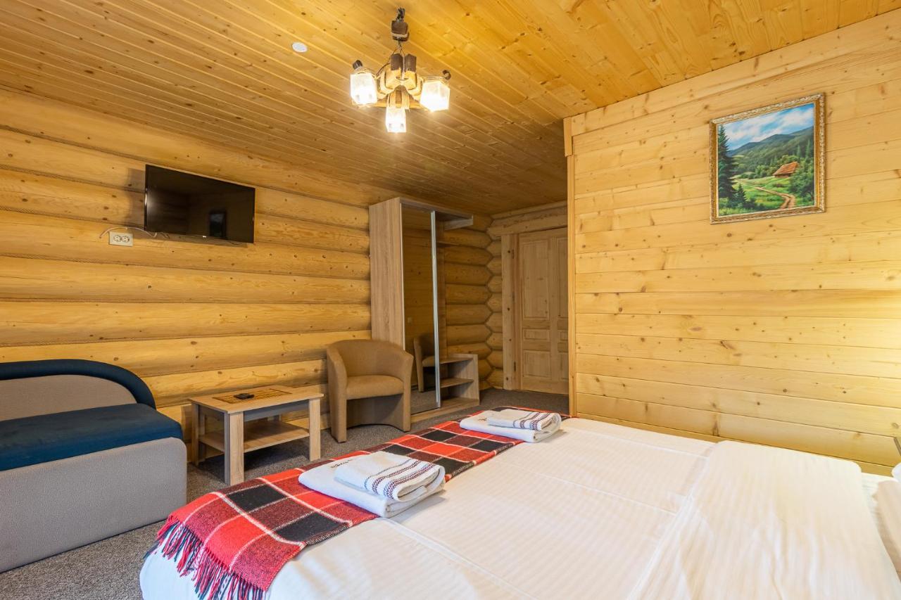 Konopka Guest House Bukovel Exteriör bild