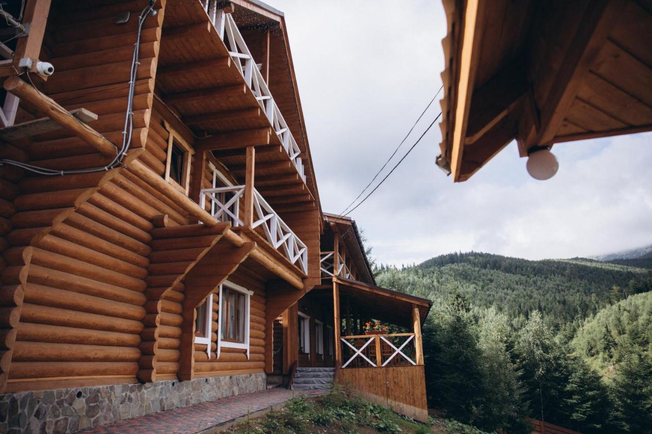 Konopka Guest House Bukovel Exteriör bild