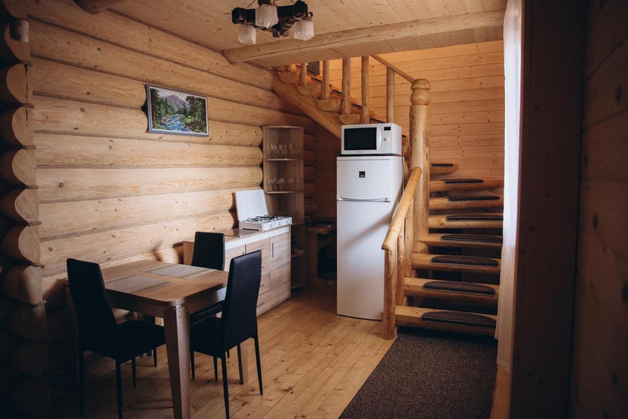Konopka Guest House Bukovel Exteriör bild
